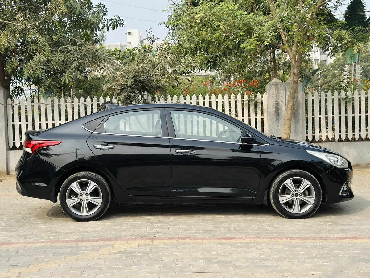 2017 HYUNDAI VERNA SX(O) CRDI