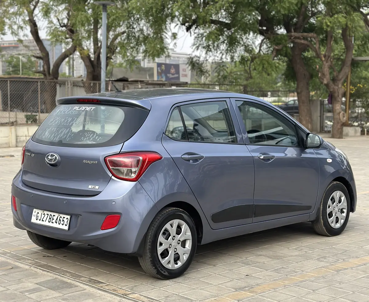 2016(11)HYUNDAI I10 MAGNA CNG 1st FULL