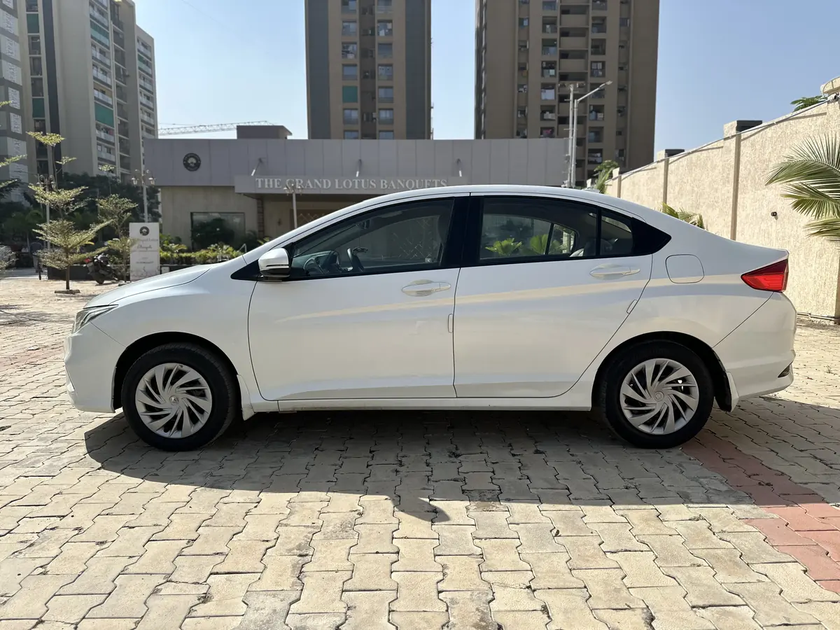 2018 HONDA CITY SV I-VTEC