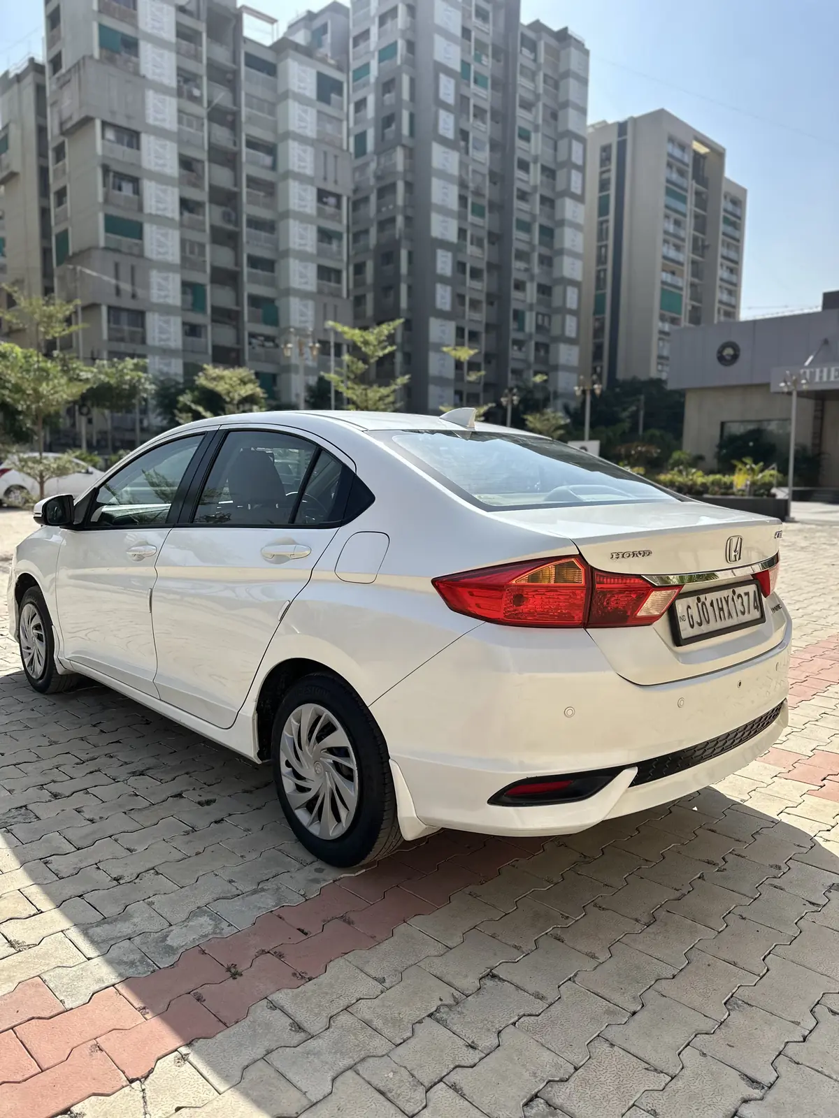2018 HONDA CITY SV I-VTEC