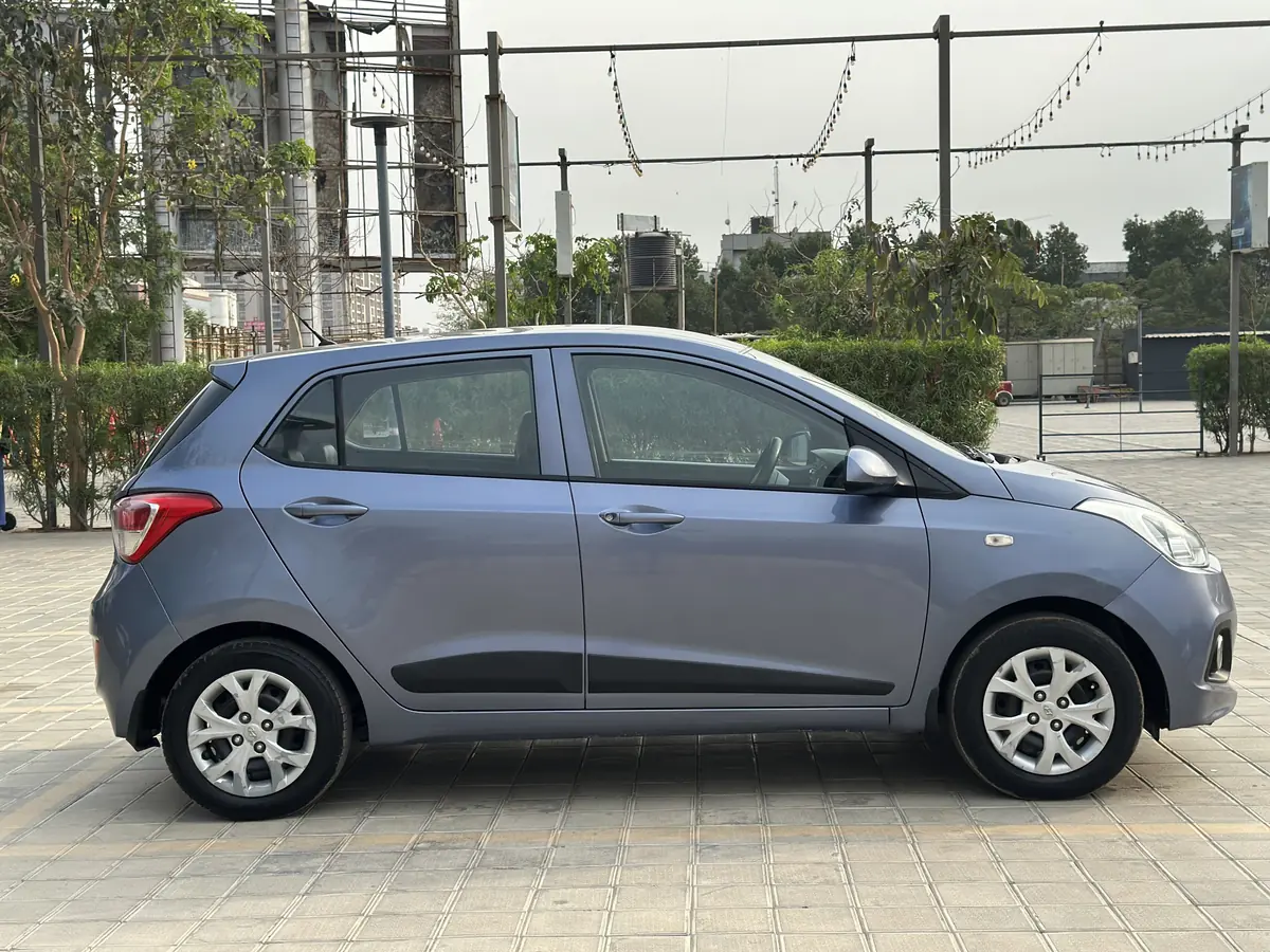 2016(11)HYUNDAI I10 MAGNA CNG 1st FULL