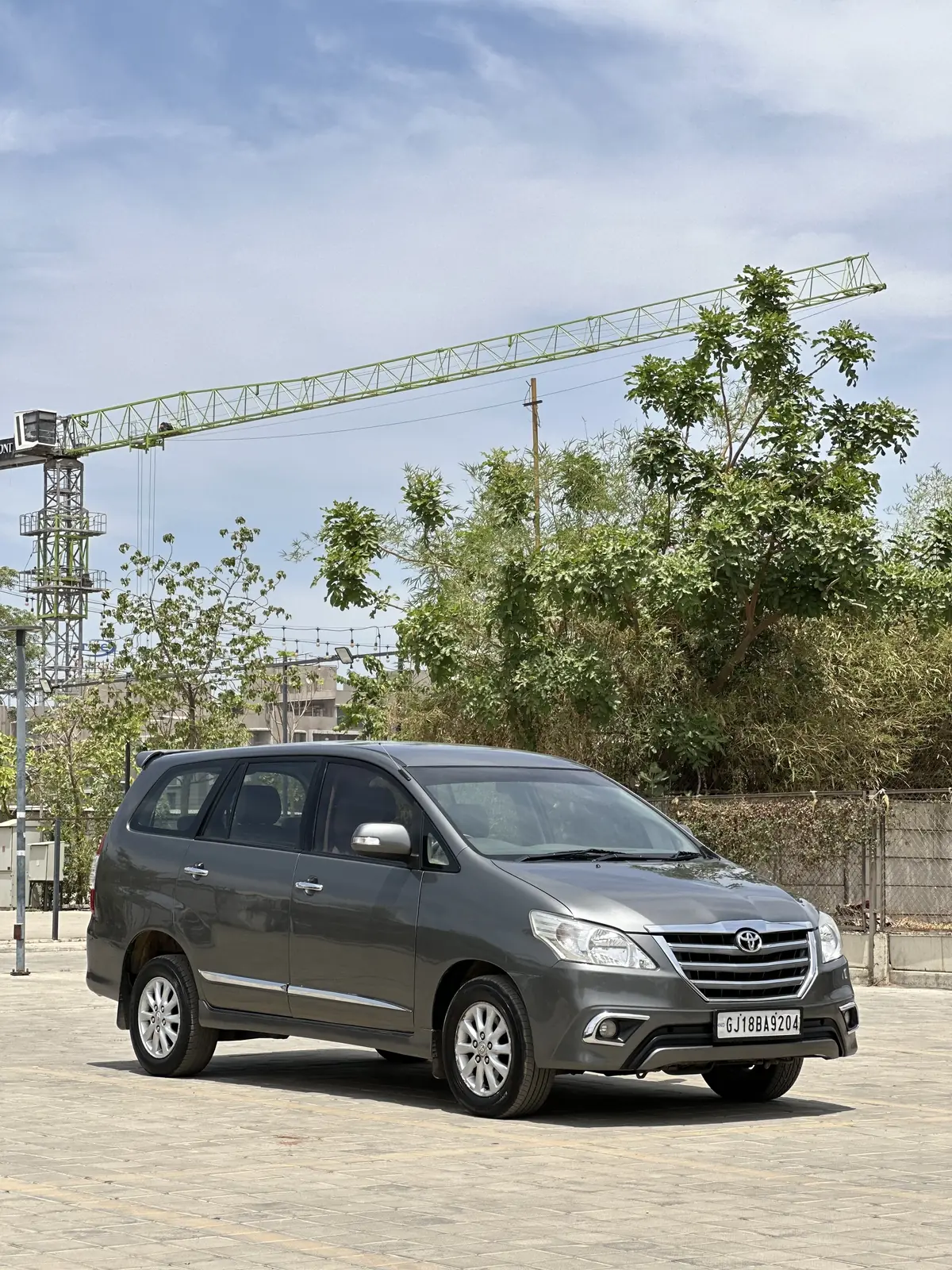 2012 TOYOTA INNOVA V MT