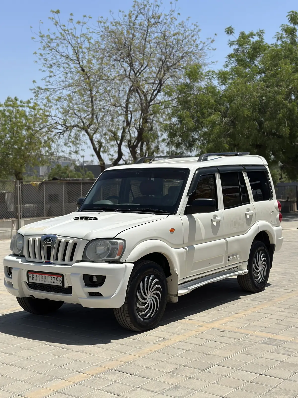 2014 MAHINDRA SCORPIO LX