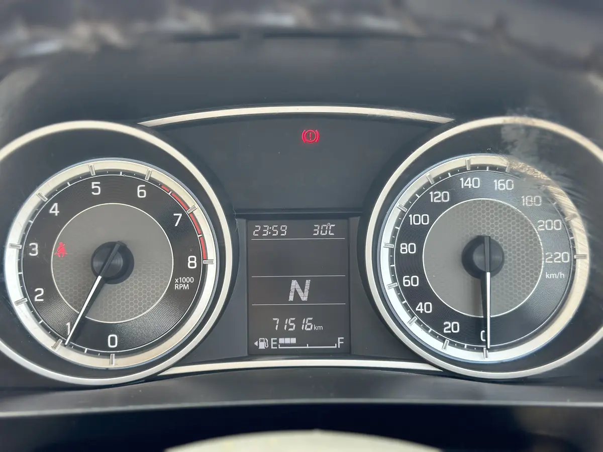 2018 MARUTI SUZUKI SWIFT DZIRE VXI AT