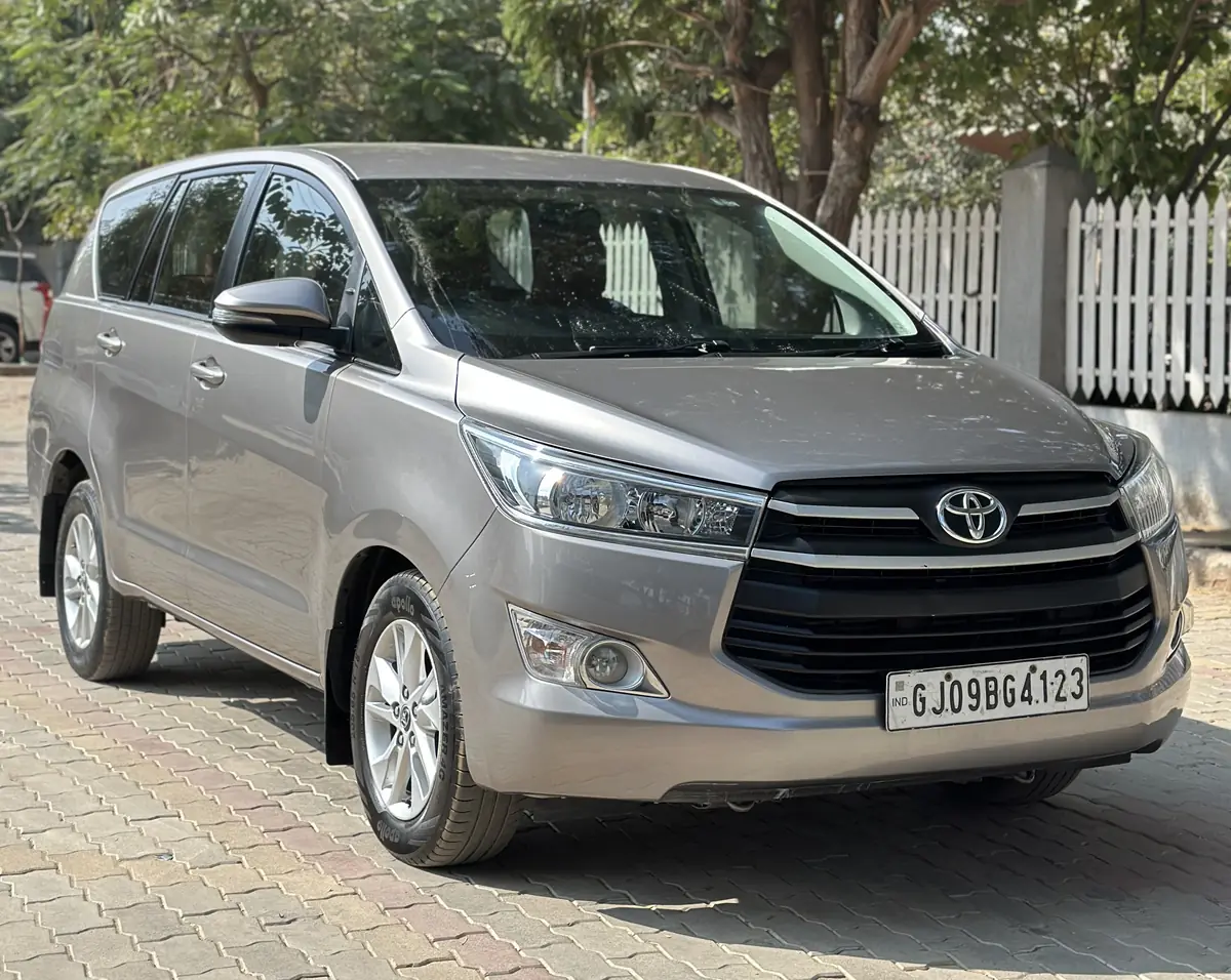 2019 TOYOTA INNOVA CRYSTA G AT