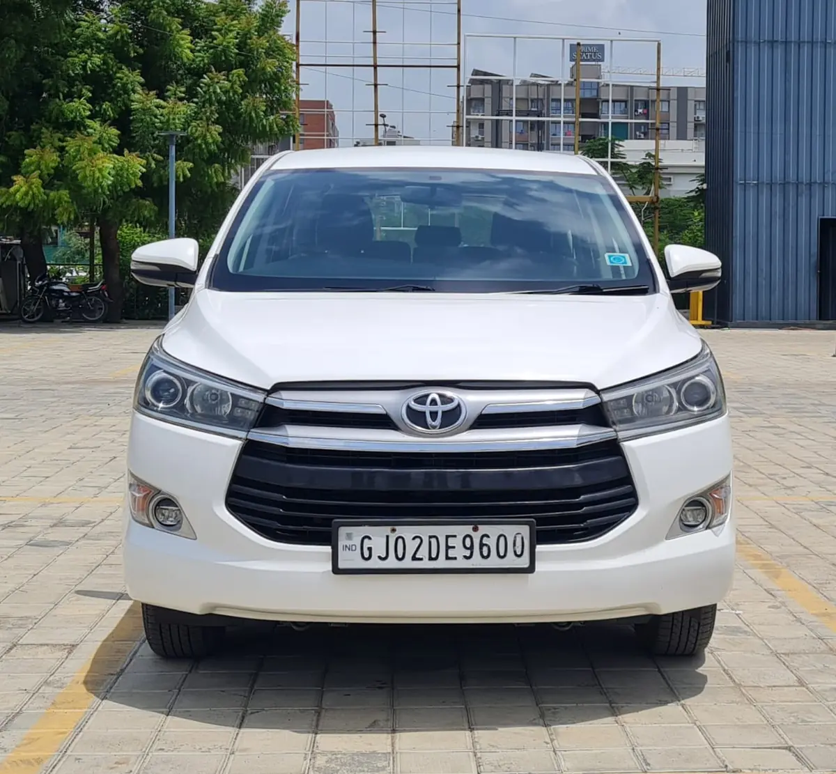 2019 TOYOTA INNOVA CRYSTA V