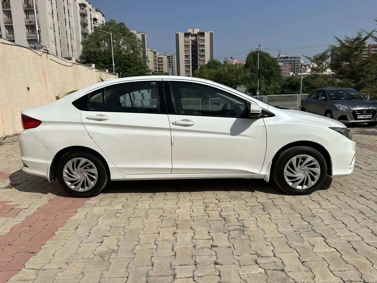 2018 HONDA CITY SV I-VTEC